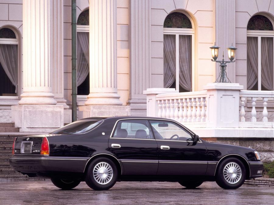  Toyota Crown Majesta 1995 года  (фото 17 из 25)